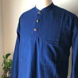 プルオーバーシャツ