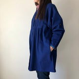 Vネックブラウス