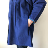 Vネックブラウス