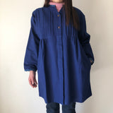 Vネックブラウス