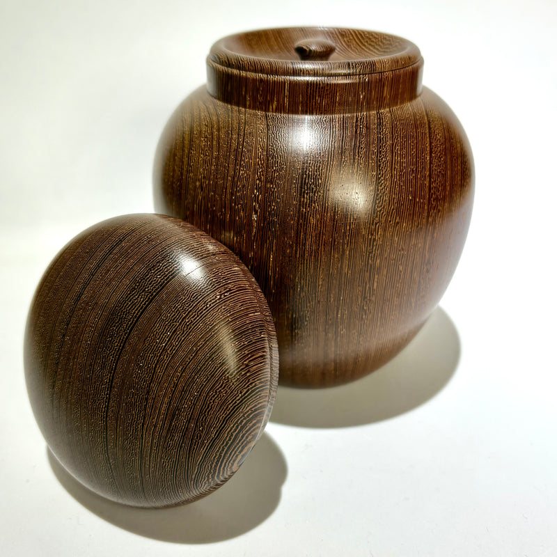 茶がめ　茶壺　　槐　鉄刀木