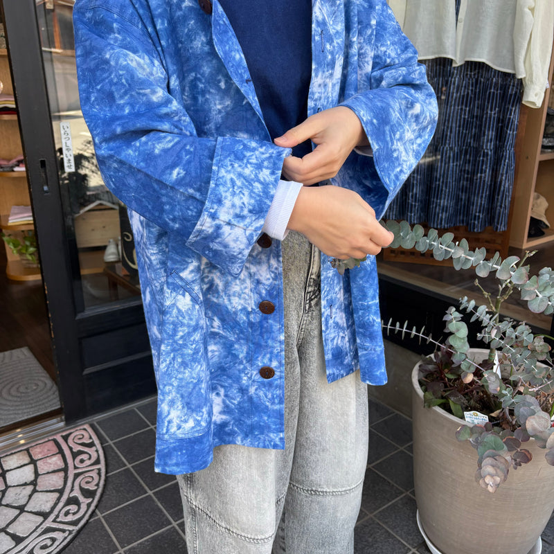 フード付きパーカー