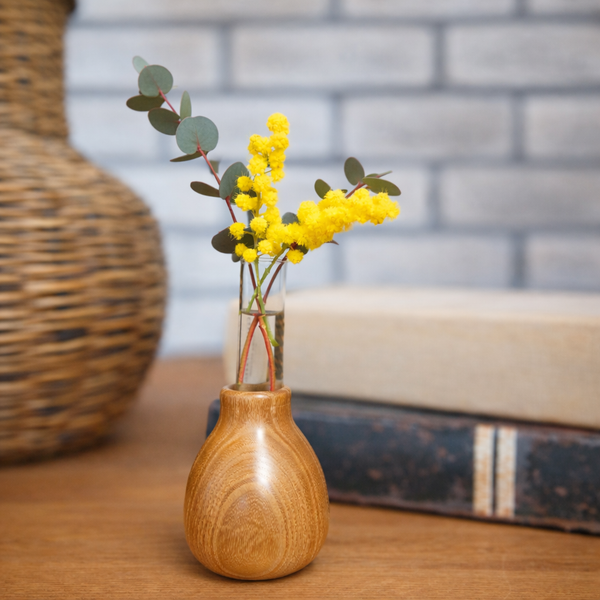 天然木の一輪挿し 花入れ 桑 各種 – aitoki - 時を楽しむ丁寧な暮らし