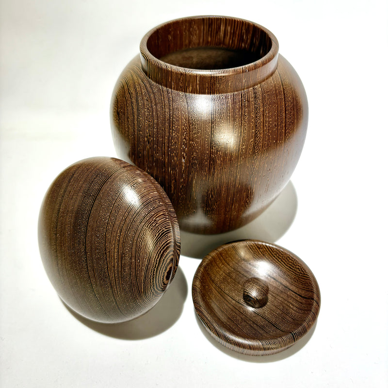 茶がめ　茶壺　　槐　鉄刀木