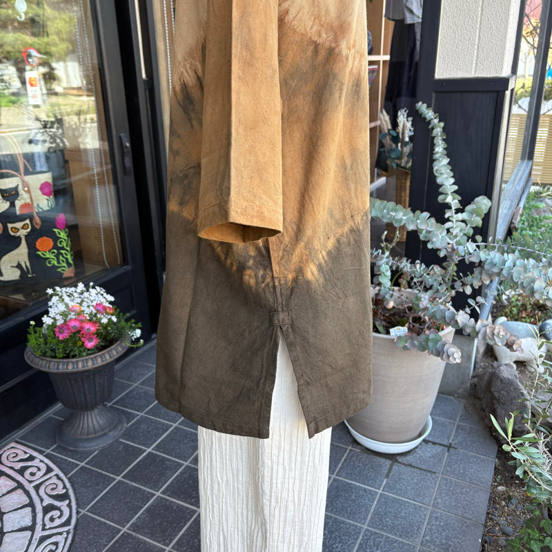 タートルネックプルオーバー　草木染め