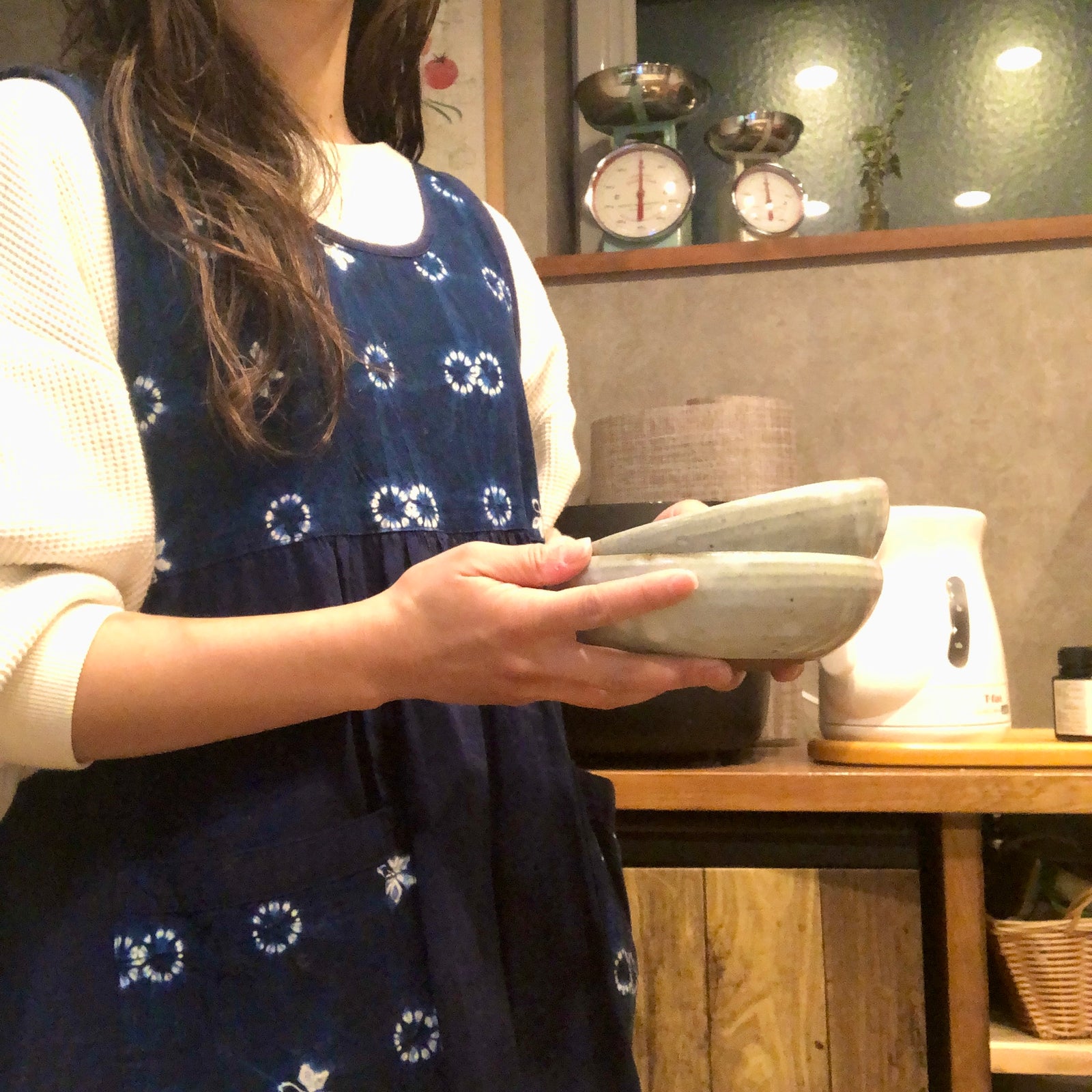 切り替えエプロン – aitoki - 時を楽しむ丁寧な暮らし