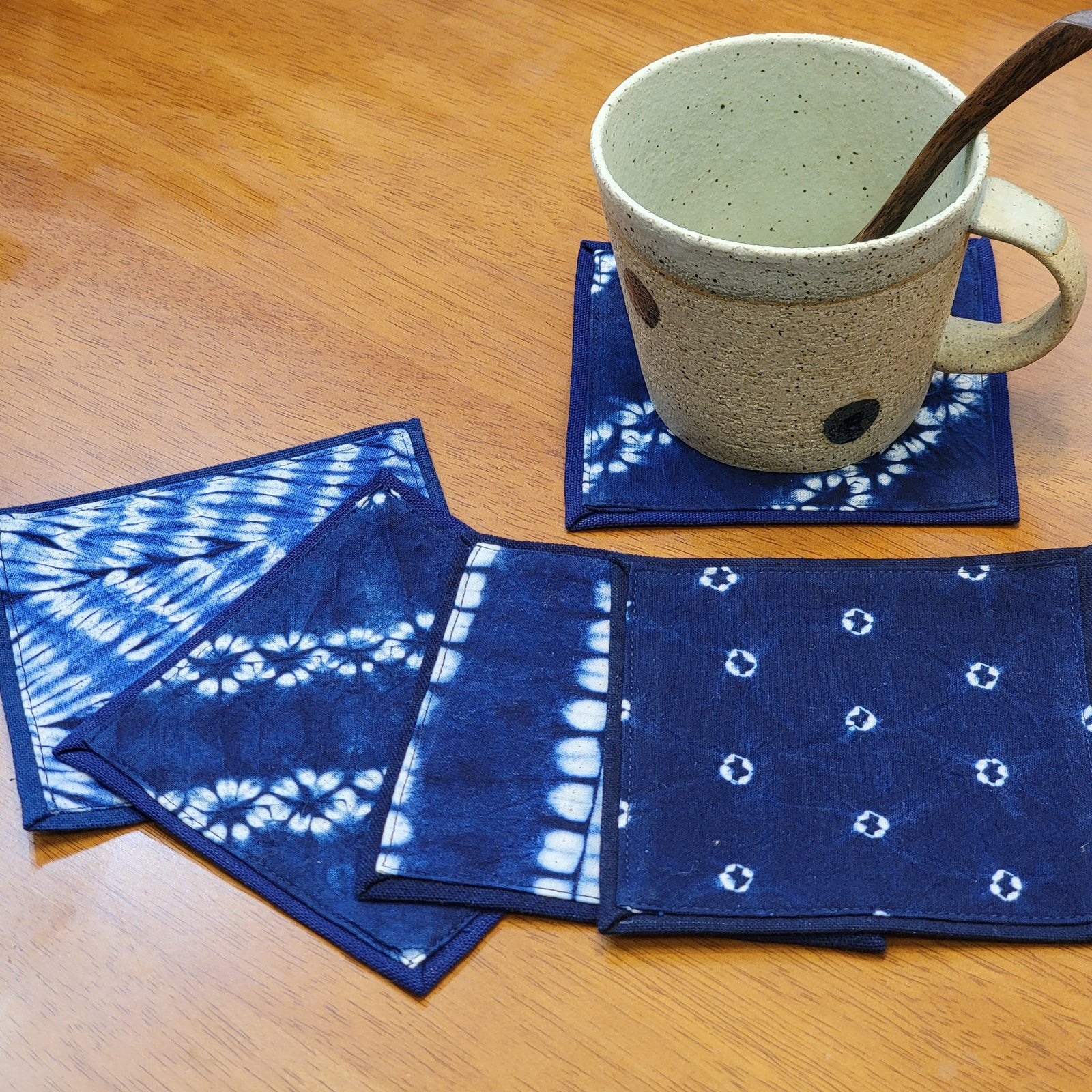 藍染コースター – aitoki - 時を楽しむ丁寧な暮らし