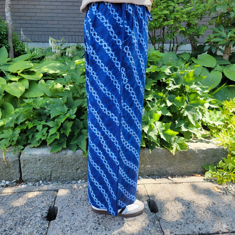 ワイドパンツ